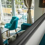 Villa Twins With Heated Pool *
