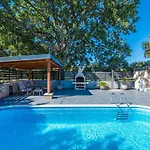 Twins With Heated Pool Villa *