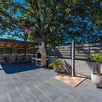 Villa Twins With Heated Pool Sukošan