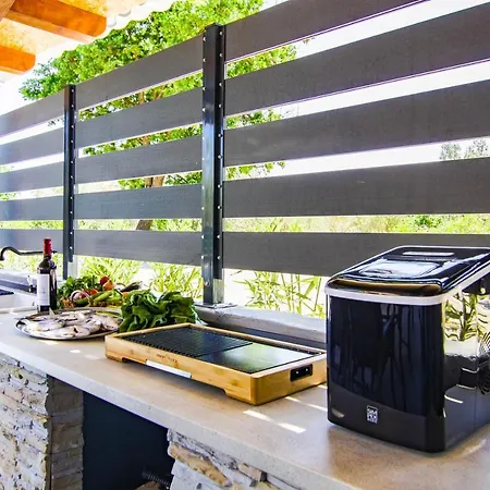 Twins With Heated Pool