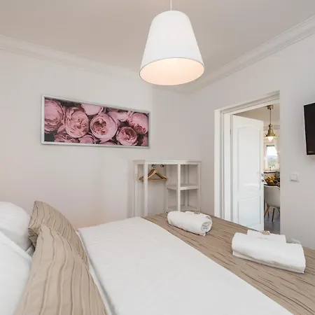 ヴィラ Twins With Heated Pool *