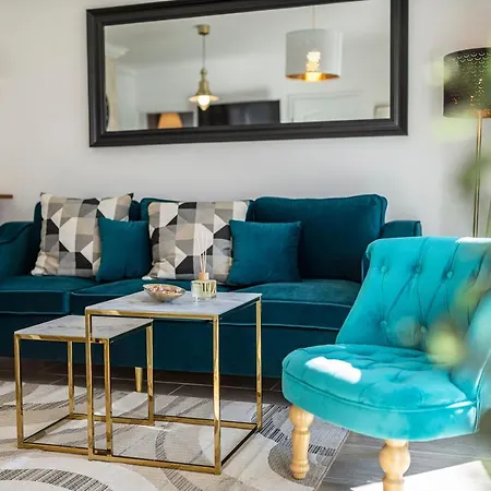 Twins With Heated Pool * Sukošan