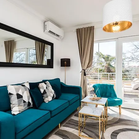 Twins With Heated Pool Sukošan