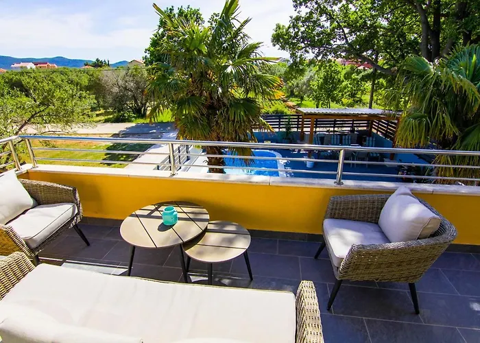 Villa Twins With Heated Pool *