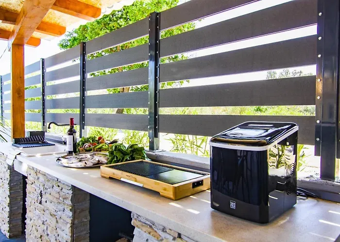 Twins With Heated Pool