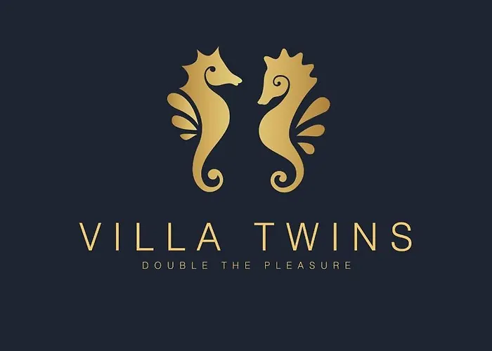 Twins With Heated Pool Βίλα