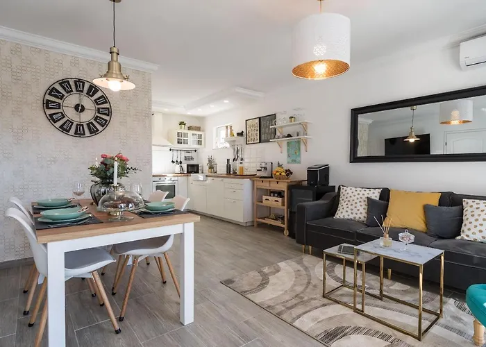 Twins With Heated Pool *