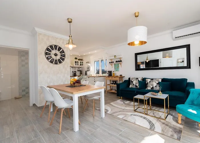 Twins With Heated Pool *