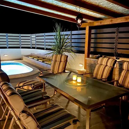 Twins With Heated Pool * Sukosan